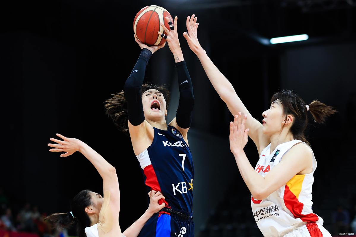 中国女篮vs韩国女篮韩国教练的相关图片
